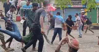 হবিগঞ্জে যাত্রী ওঠানো নিয়ে সংঘর্ষ, আহত ৩০